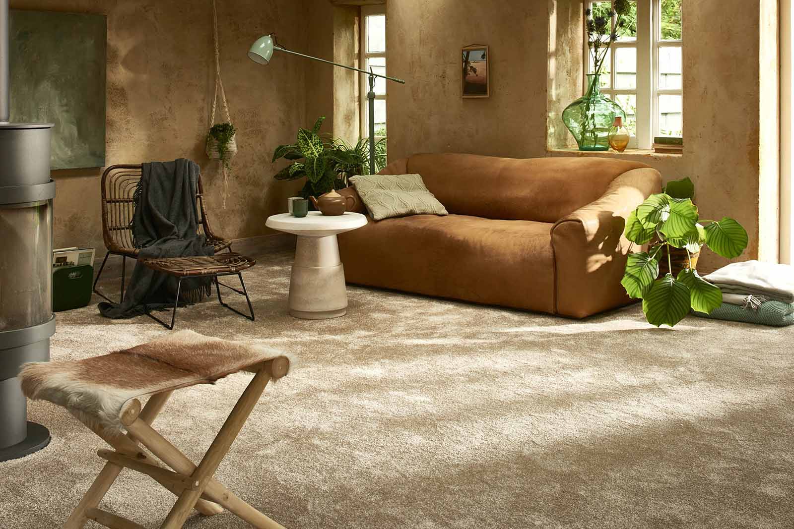 Broadloom carpet manufacturer Carpet by AW (Associated Weavers)